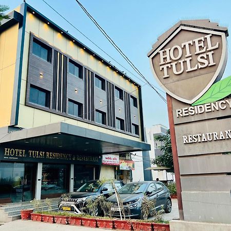 Hotel Tulsi Residency 普杰 外观 照片