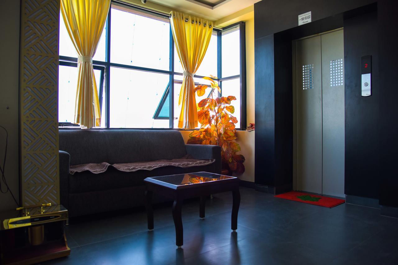 Hotel Tulsi Residency 普杰 外观 照片