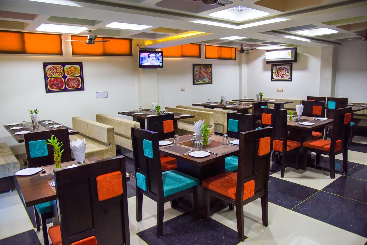 Hotel Tulsi Residency 普杰 外观 照片