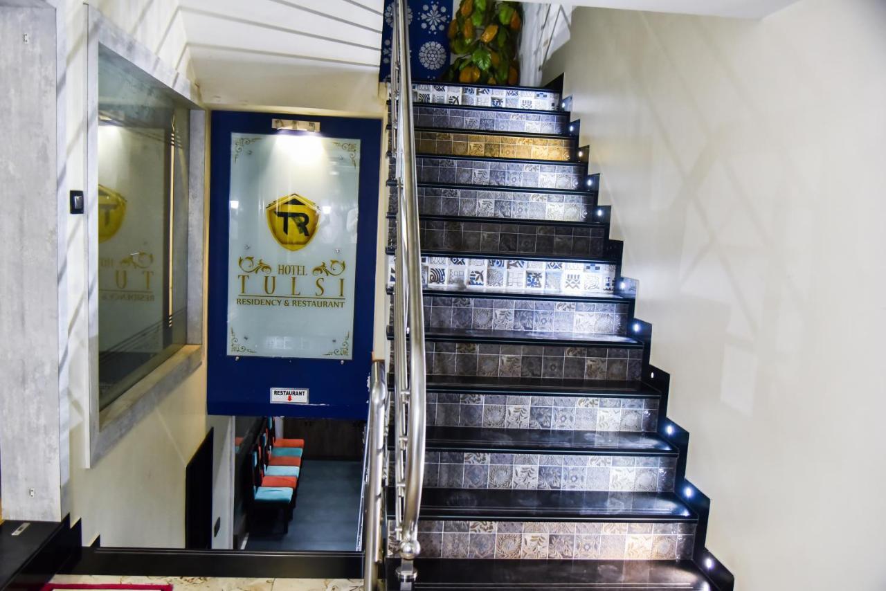 Hotel Tulsi Residency 普杰 外观 照片